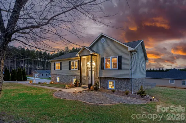 5750 Ellenwood RD, Granite Falls, NC 28630