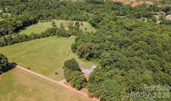 135 Bent Twig DR, Statesville, NC 28677