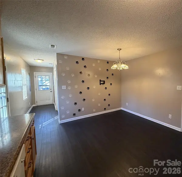 308 Springhill LN, Maiden, NC 28650