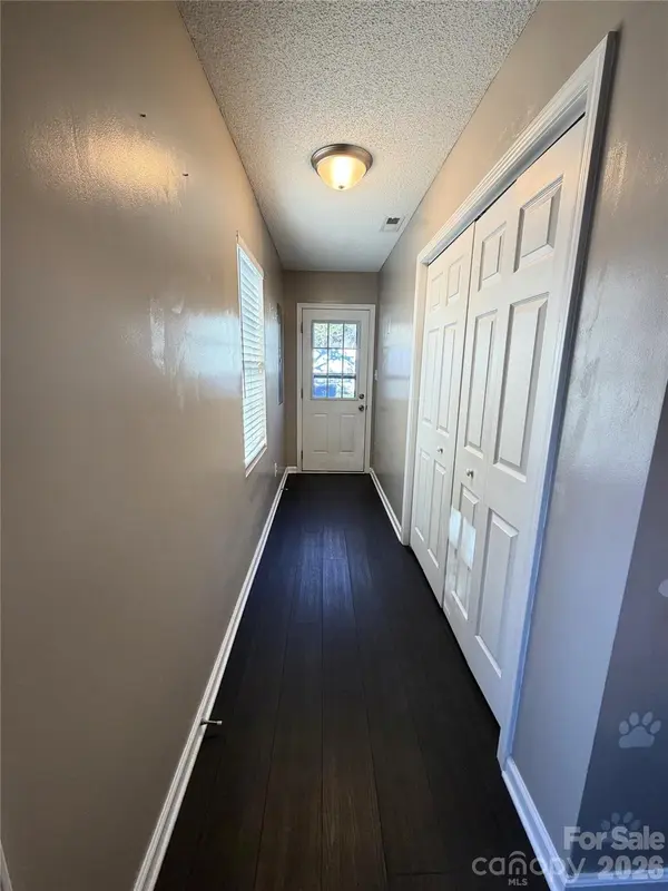 308 Springhill LN, Maiden, NC 28650