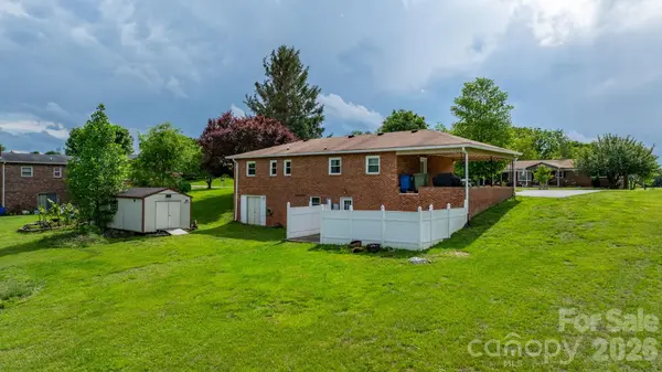 2609 Raintree ST, Connelly Springs, NC 28612