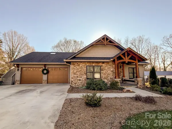 85 20th AVE NW, Hickory, NC 28601