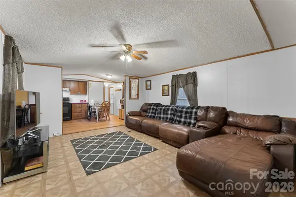 5106 Yancey DR, Connelly Springs, NC 28612
