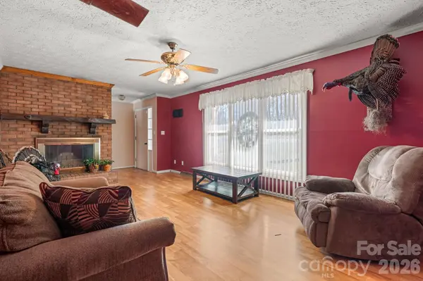 1470 Fairway Acres RD, Lenoir, NC 28645