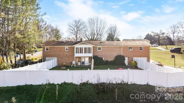 1470 Fairway Acres RD, Lenoir, NC 28645