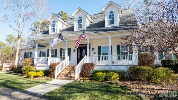 230 Hideaway LN, Mooresville, NC 28117