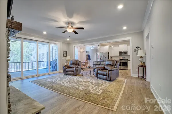 398 Kingsburry RD, Clover, SC 29710