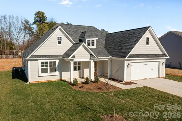 113 Brooke Forest CT, Mooresville, NC 28115