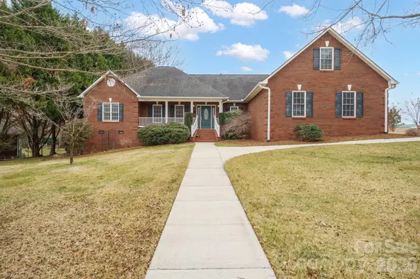 10 Iswa DR,  Taylorsville,  NC 28681
