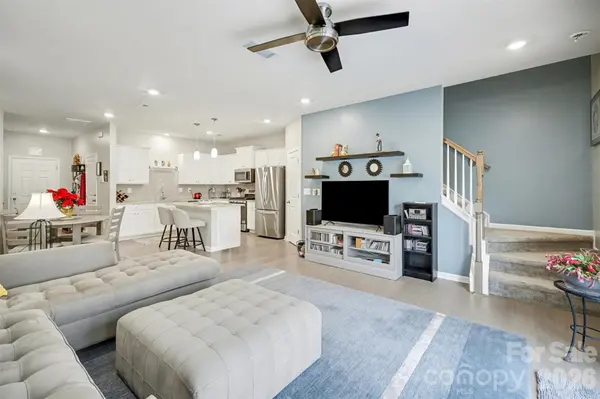 226 Quinn RD, Matthews, NC 28104