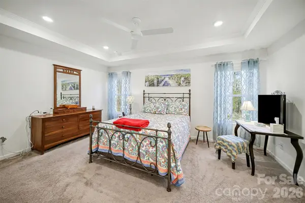 226 Quinn RD, Matthews, NC 28104