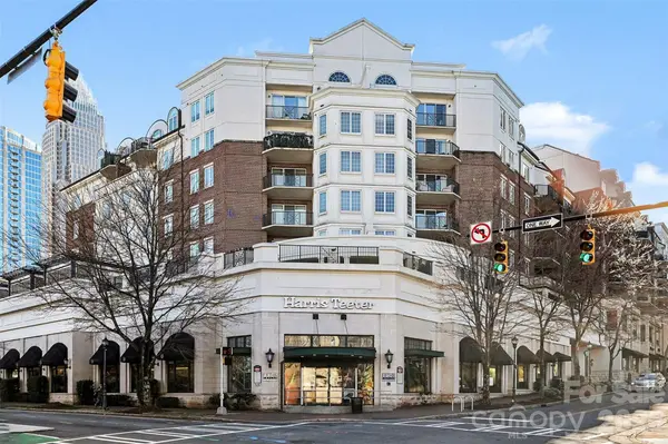 300 W 5th ST W #124, Charlotte, NC 28202