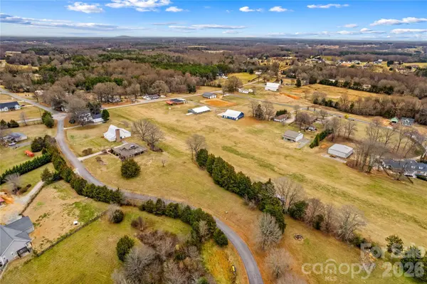125 Cloud Top LN, Mooresville, NC 28115