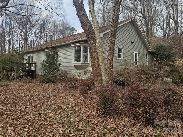 130 Eagles Nest LN, Statesville, NC 28625