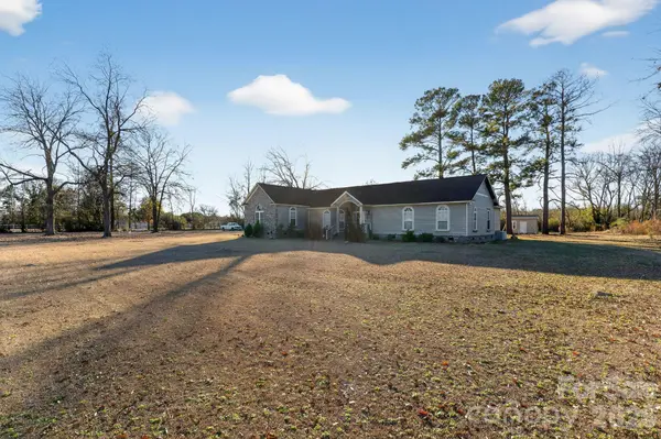 2420 N Governor Williams HWY, Darlington, SC 29540