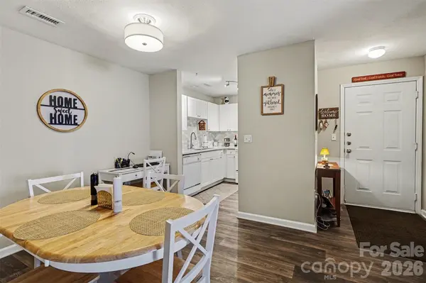 37 Hamiltons Harbor DR #613, Clover, SC 29710