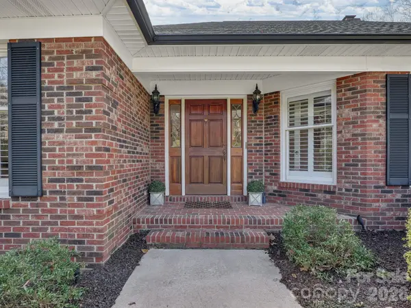 837 Tanglewood DR NE, Concord, NC 28025