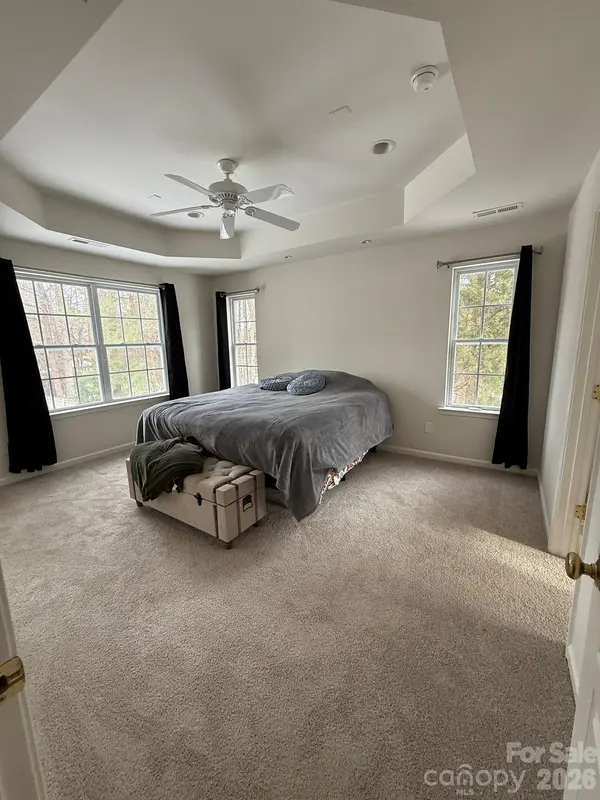 4035 Caldwell Ridge Pkwy, Charlotte, NC 28213