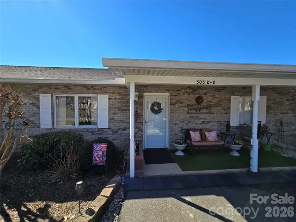 505 2nd Street PL NE #D2, Conover, NC 28613