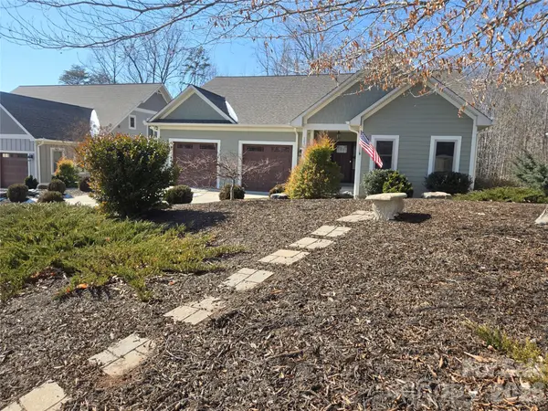 107 Beechmont DR, Morganton, NC 28655