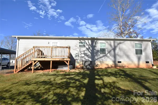 3891 Goshawk DR, Lenoir, NC 28645
