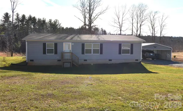 3891 Goshawk DR,  Lenoir,  NC 28645
