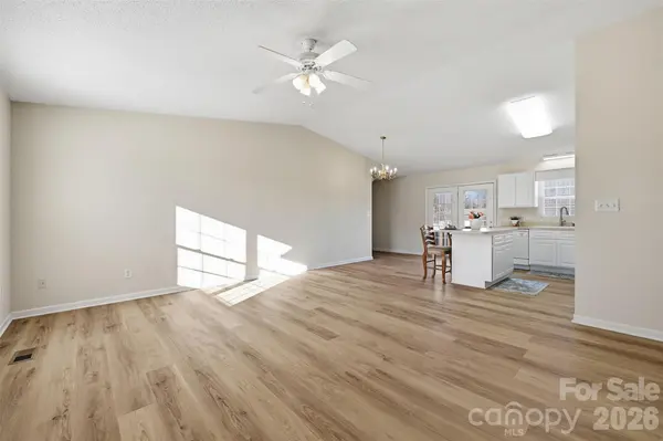 45 Brentwood DR, Taylorsville, NC 28681