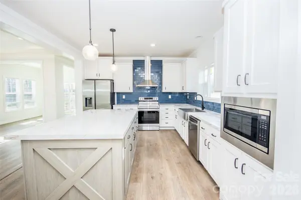 509 Eagle Mills RD, Hamptonville, NC 27020
