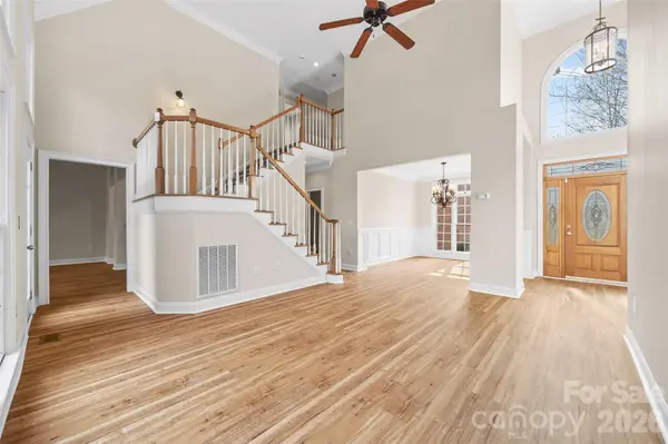 5834 Lake Wylie RD, Lake Wylie, SC 29710