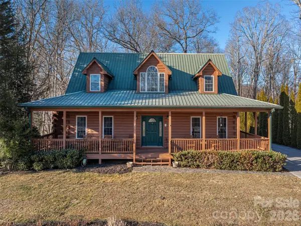 129 Hoosier CT, Lake Junaluska, NC 28745
