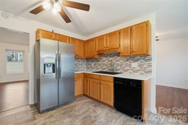 1808 Cameron Heights CIR, Denver, NC 28037