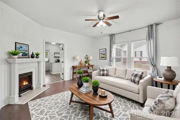 304 Adrian ST, Mount Holly, NC 28120