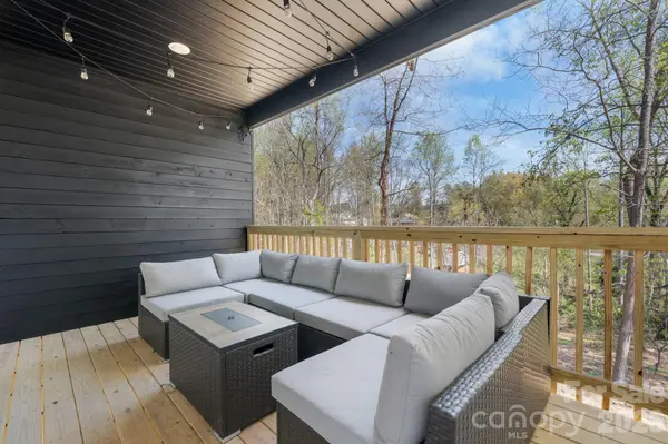 1141 & 1143 12th Street DR SW, Hickory, NC 28602