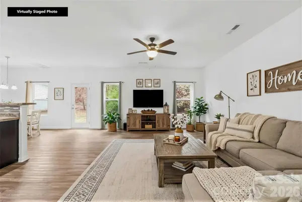 6307 Sydney Mae LN, Charlotte, NC 28262