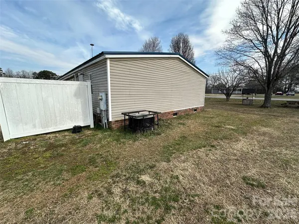 4621 Buffalo Shoals RD, Maiden, NC 28650