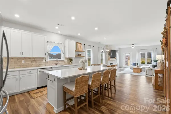 331 Ox Bow CIR, Mount Holly, NC 28120
