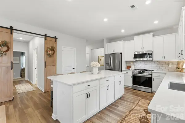 331 Ox Bow CIR, Mount Holly, NC 28120