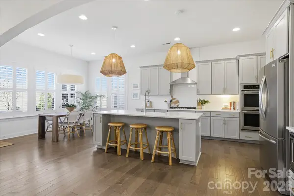 12516 Es Draper DR, Huntersville, NC 28078