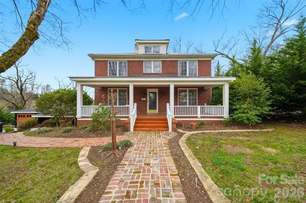 209 Abernathy ST NW, Lenoir, NC 28645