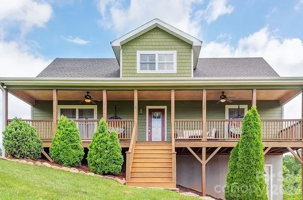 216 Reilly DR,  Leicester,  NC 28748