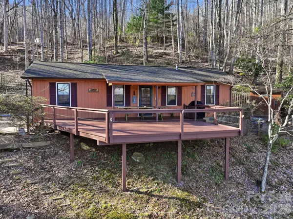 186 Greentree LN,  Canton,  NC 28716