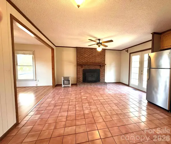 769 Dowd RD, Candor, NC 27229