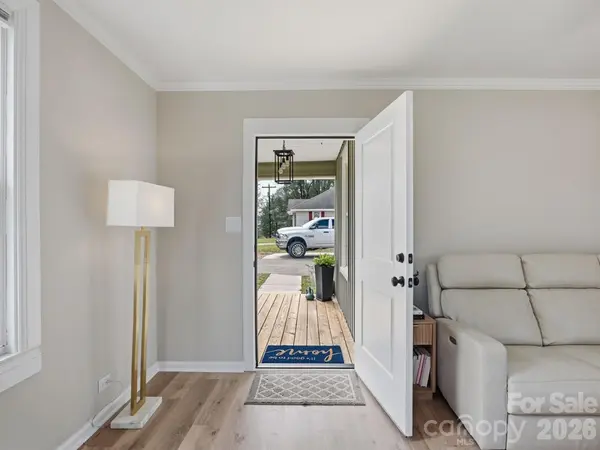 411 N Chapel ST, Landis, NC 28088