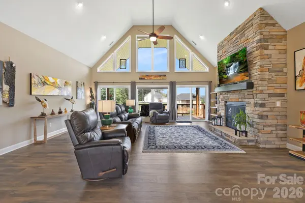 16 Enchanted Oak LN, Alexander, NC 28701