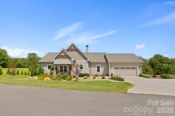 16 Enchanted Oak LN, Alexander, NC 28701