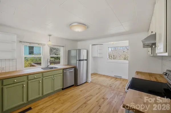 105 Moses ST, Morganton, NC 28655