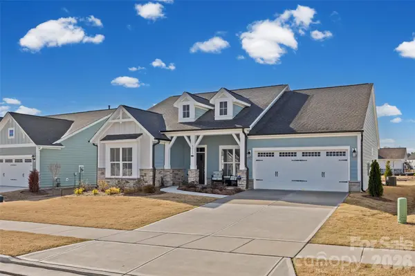 3235 Gavin LN, Harrisburg, NC 28075