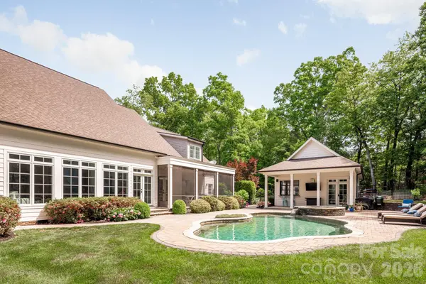 14242 Sarah Ann Stephens DR, Huntersville, NC 28078