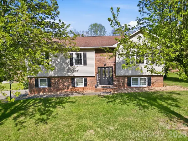 3918 Plum ST, Conover, NC 28613