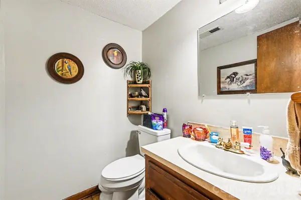 208 McGregor RD, Gastonia, NC 28056